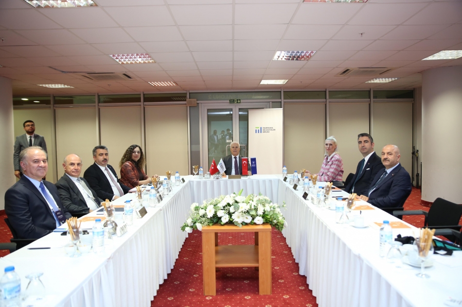2024/10/1729035385_baskan_gokhan_yuksel-_marmara_belediyeler_birligi-nin_Ikinci_meclis_toplantisina_katildi_-1.jpeg