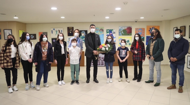 Başkan Gökhan Yüksel, 'Sanat Akademisi Resim Öğrencileri Sergisi'nin Açılışına Katıldı