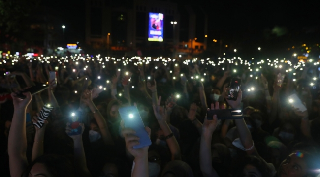 Zafer Bayramı Coşkusu Kartal'da Festival Tadında Devam Ediyor