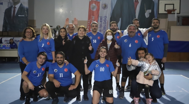Kartal Belediyesi 2021 Voleybol Turnuvası Başladı