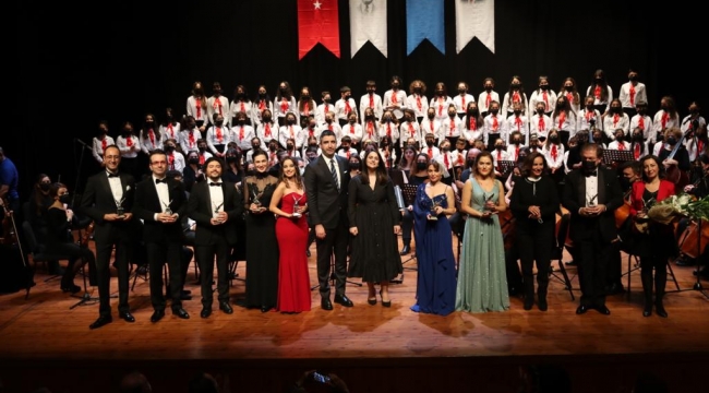 Kartal Belediyesi Gençlik Senfoni Orkestrası'ndan Unutulmaz Yeni Yıl Konseri