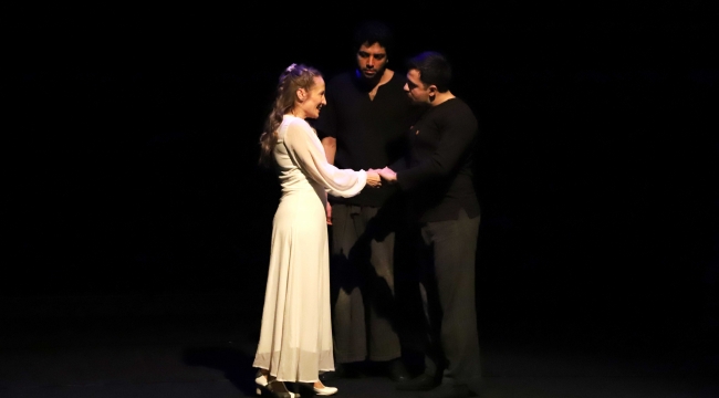 Shakespeare'in unutulmaz eseri 'Othello' Kartal'da sahnelendi