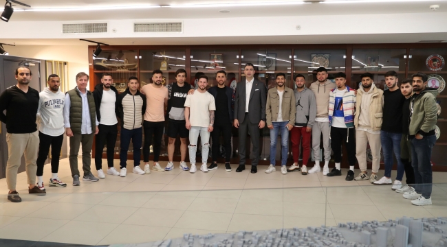 Bölgesel Amatör Lig'e yükselen Kartalspor'dan Başkan Gökhan Yüksel'e ziyaret