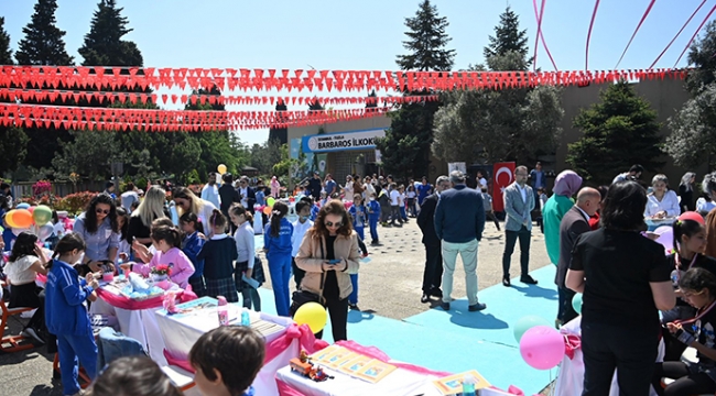 Çocuk Yazarlar İmza Günü'nde Buluştu