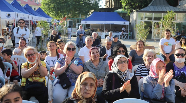 Kadın El Emeği Pazarı, Yakacık Meydanı'nda kuruldu