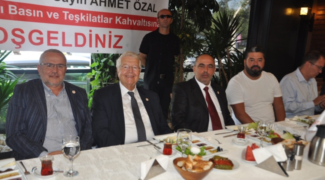 TEK Parti Lideri Ahmet Özal, Kartal'da