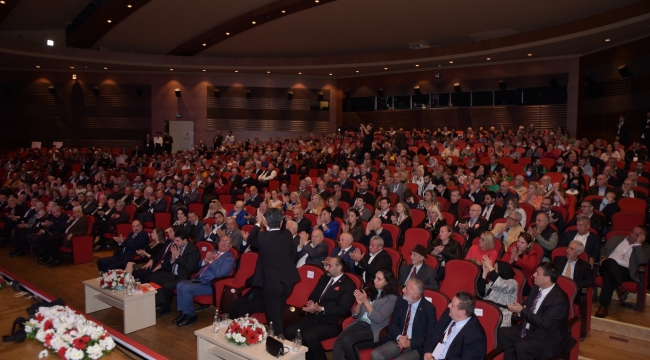 Demokrat Parti İstanbul İl Kongresi E.Eray ARDA İle Güven tazeledi