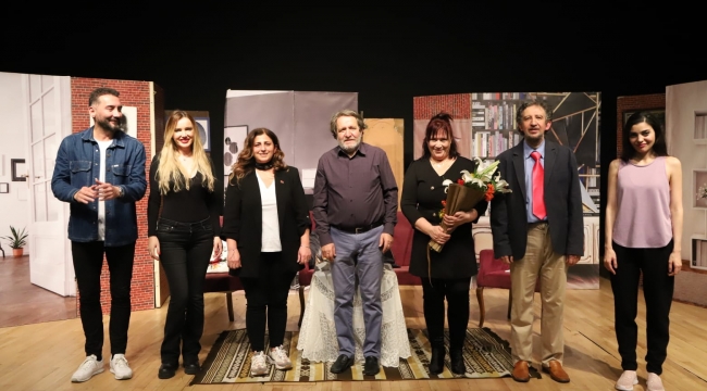 Kartal Belediyesi'nden Yaşlılara Saygı Haftası'nda Tiyatro Etkinliği