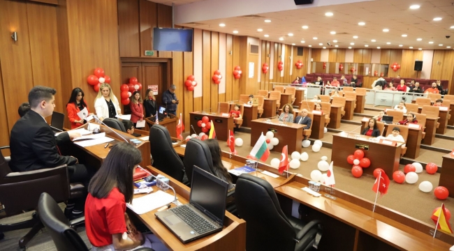 Kartal Belediyesi Çocuk Meclisi 23 Nisan'ı Kutladı