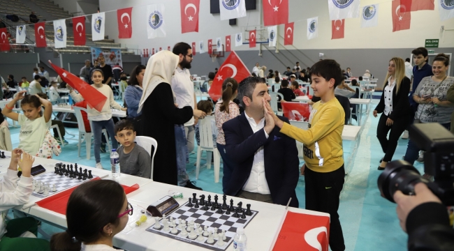 Kartal'da, 19 Mayıs Atatürk'ü Anma, Gençlik ve Spor Bayramı Satranç Turnuvası'nda Hamleler Yarıştı