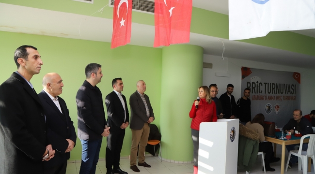 12. Atatürk'ü Anma Briç Turnuvası Kartal'da Gerçekleştirildi