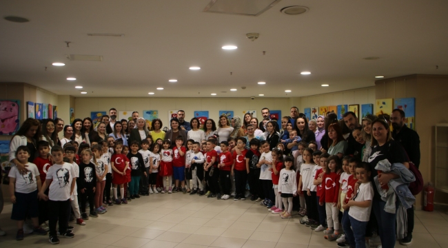 Kartal Belediyesi Kreş Öğrencilerinden Resim Sergisi