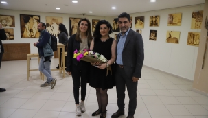 Yeliz Orakoğlu'nun Felsefi İzleri Kartal Belediyesi'nde Sergileniyor