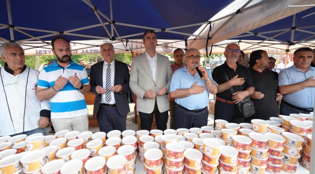 Kartallılar Aşure Lokmasında Bir Araya Geldi