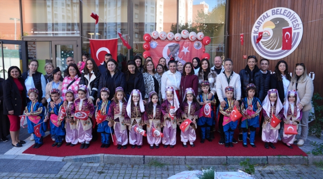 Kartal Belediyesi Kreş Öğrencilerinden 29 Ekim Gösterisi
