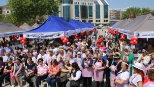 Her Şeyi Değiştiren Bir Yürek Anne Kadın Emeği Pazarı Kartal'da açıldı