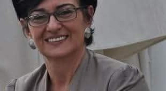 GÜLAY TURNA ŞAKAR DOĞRU PARTİDEKİ GÖREVİNDEN İSTİFA ETTİĞİ 'Nİ DUYURDU..