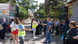 Kartal Belediyesi Ekipleri YKS Heyecanında Öğrencileri Yalnız Bırakmadı